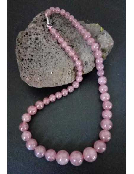 Collier quartz rose lavande pierres boules tailles dégradées