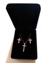 Parure en coffret collier pendentif croix sertie et boucles