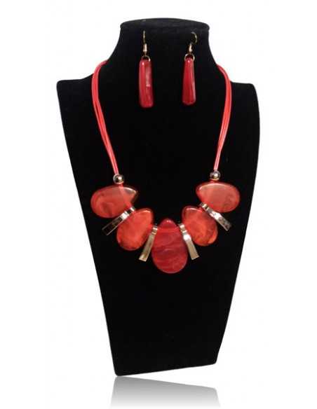 Parure collier plastron cabochons nacrés pvc et B.O