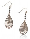 Boucles d'oreilles gouttes pailletées et perles noires