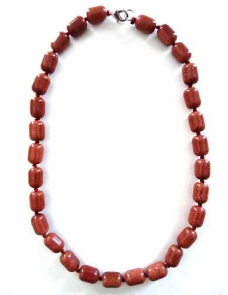 Collier pierre du soleil perles cubiques